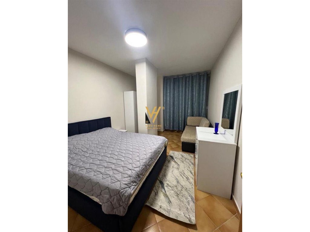 JEPET APARTAMENT 1+1+BLK ME QERA TE BLLOKU 65.000 LEKE 3