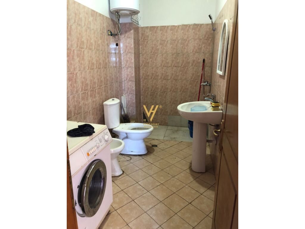 Jepet Apartament 2+1+2+ballkon me qera te Rruga e Kavajes 106 m2 4