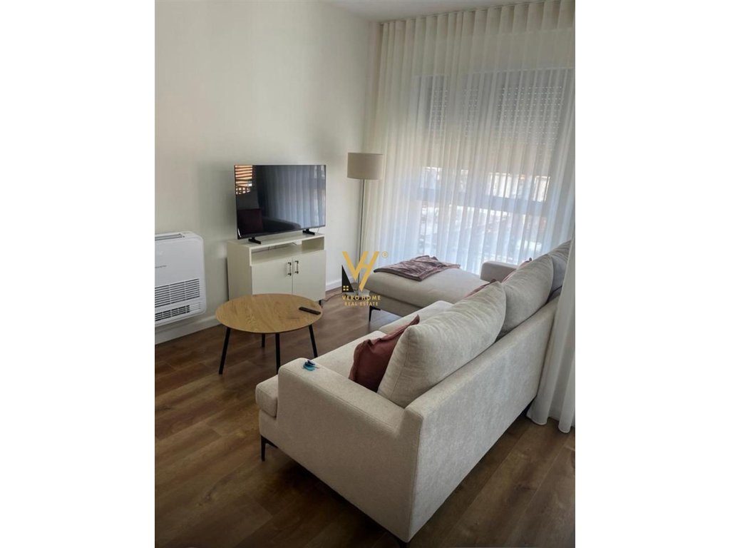 JEPET APARTAMENT 1+1+BLK ME QIRA TE SHKOLLA E KUQE 650 EURO