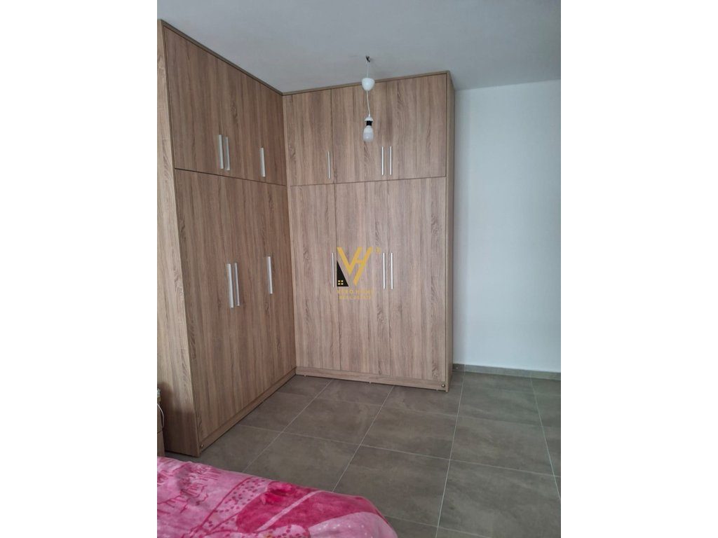 JEPET APARTAMENT 2+1+BLK ME QERA TE PORCELANI 650 EURO 4