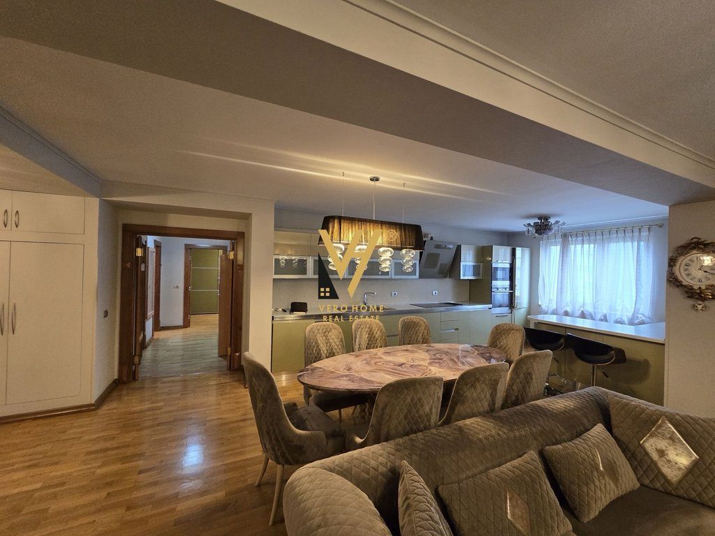SHITET APARTAMENT 4+1+2 BLK TE BLV.ZOGU I PARE 600.000 EURO 2
