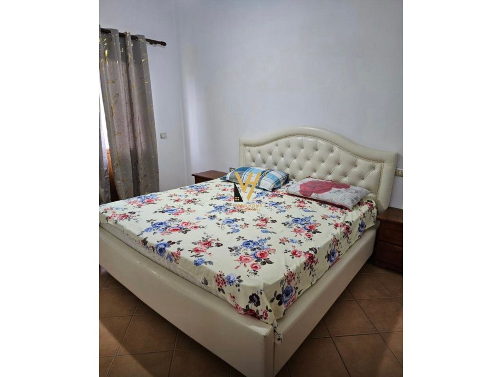 JEPET ME QIRA APARTAMENT 3+1+2BLK SELITË PRANE UNIV.MARIN BARLETI 55.000 LEKE 3