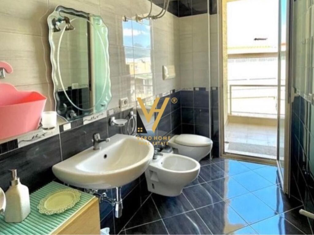 Jepet Apartament 2+1+ballkon me qera te Rruga Peti , Zoologjiku 110 m2 4