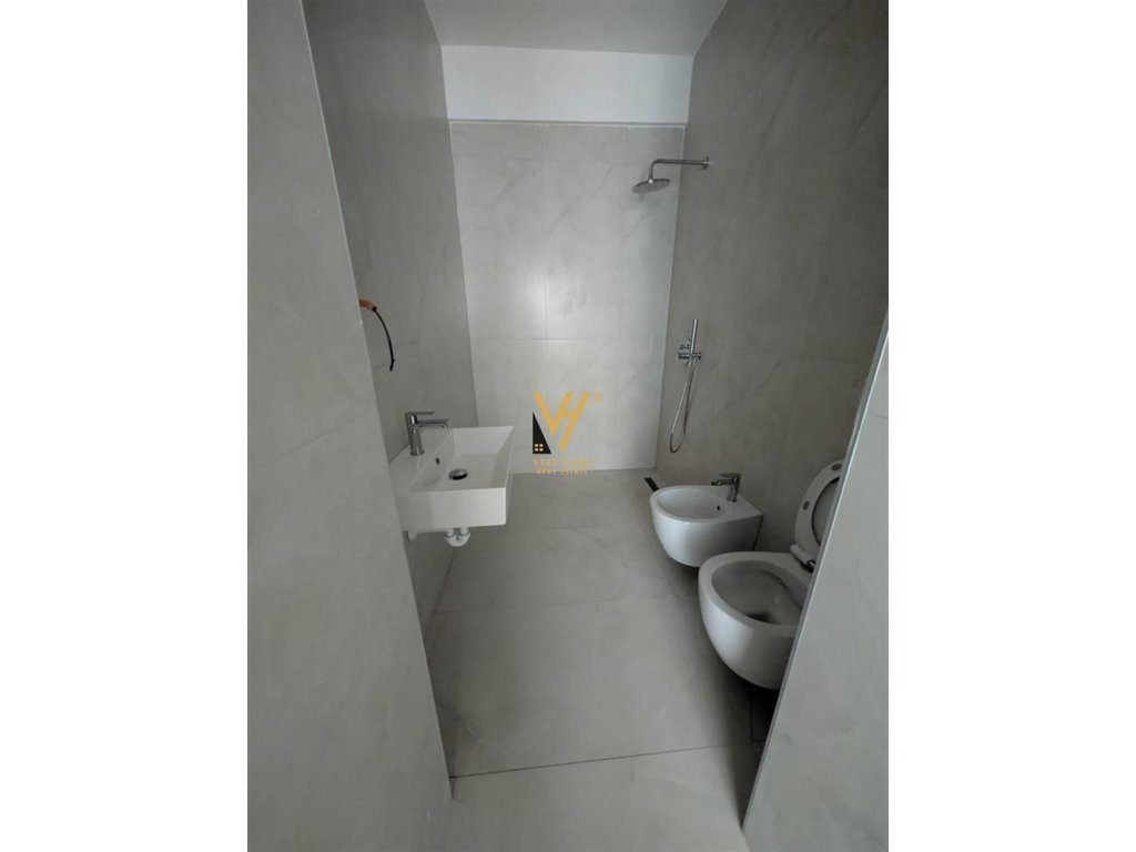 JEPET APARTAMENT 2+1+BLK ME QERA TE REZ OXA, RR.DALIP TOPI 550 EURO 4