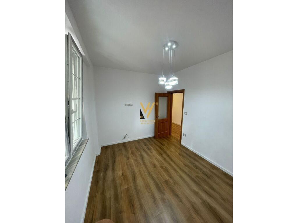 Shitet Apartament 2+1+ballkon te Rruga Irfan Tomini 103 m2