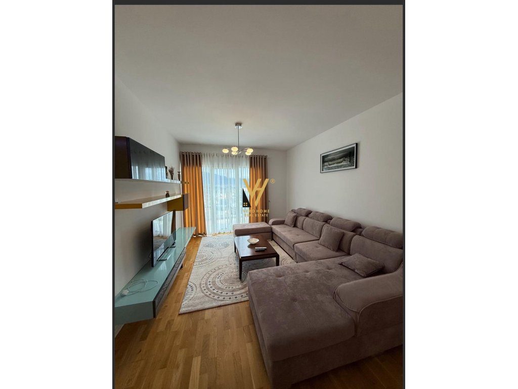 JEPET APARTAMENT 2+1+2+BLK ME QERA TE KOPSHTI BOTANIK 1.000 EURO