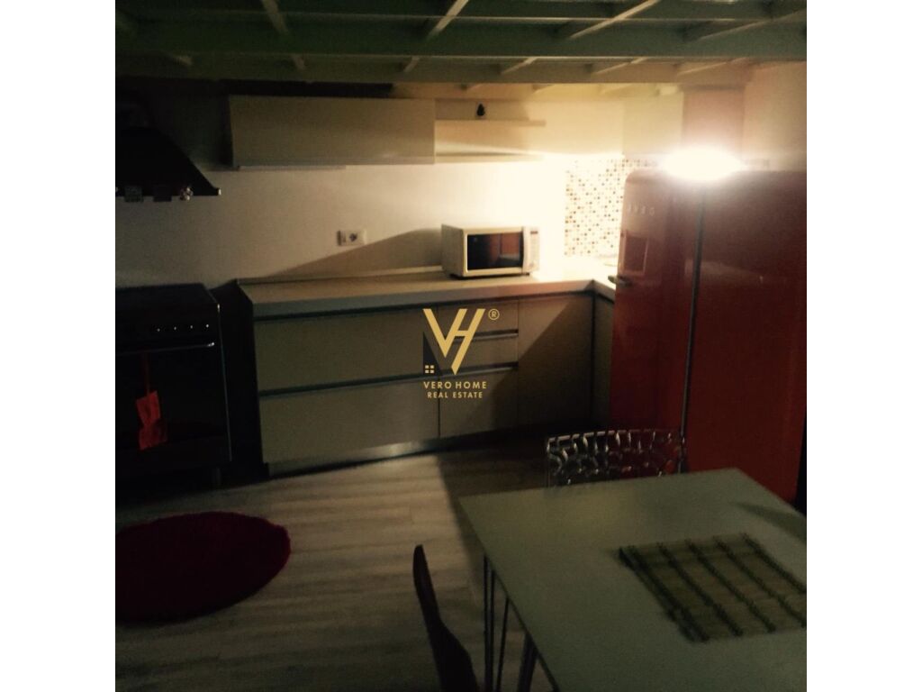 Shitet Apartament Duplex 1+1 te Rruga Myslym Shyri 50 m2 3