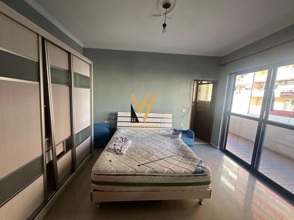 JEPET AMBIENT BIZNESI 117 M2 ME QERA NE ASTIR 70.000 LEKE 2