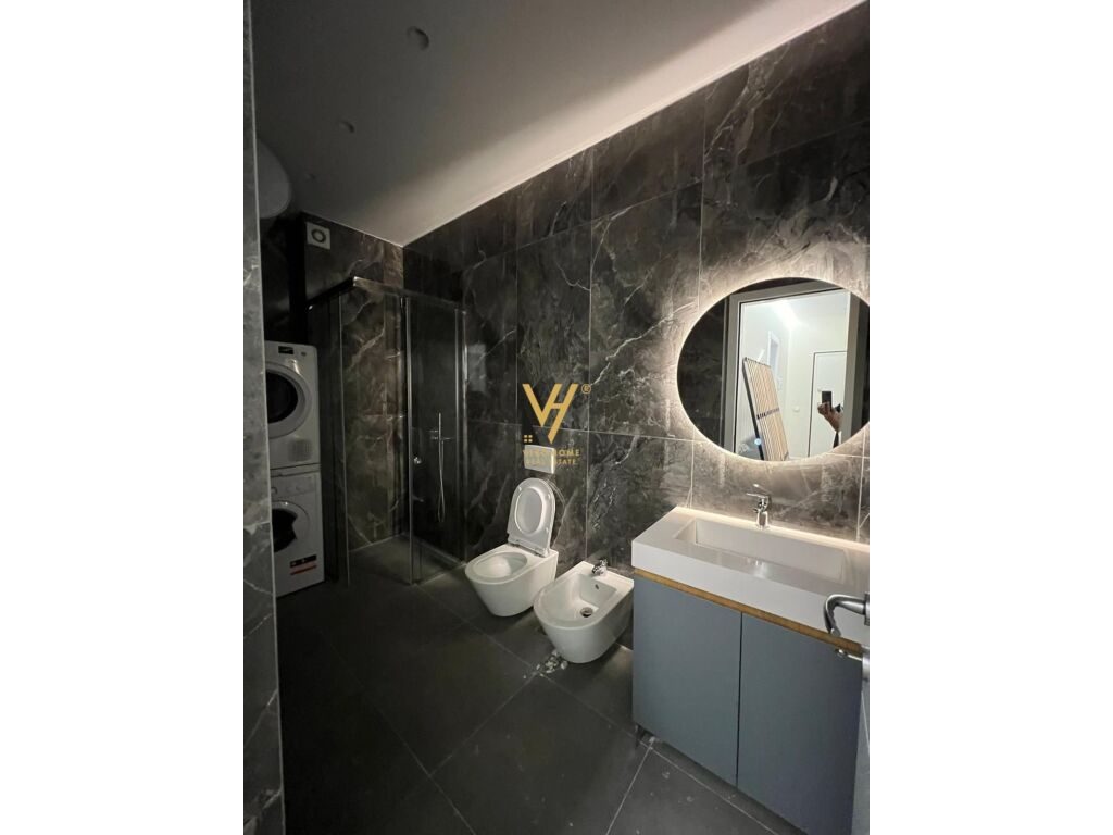 Jepet Apartament 1+1+ballkon me qera te Rruga 5 Maji 75 m2
