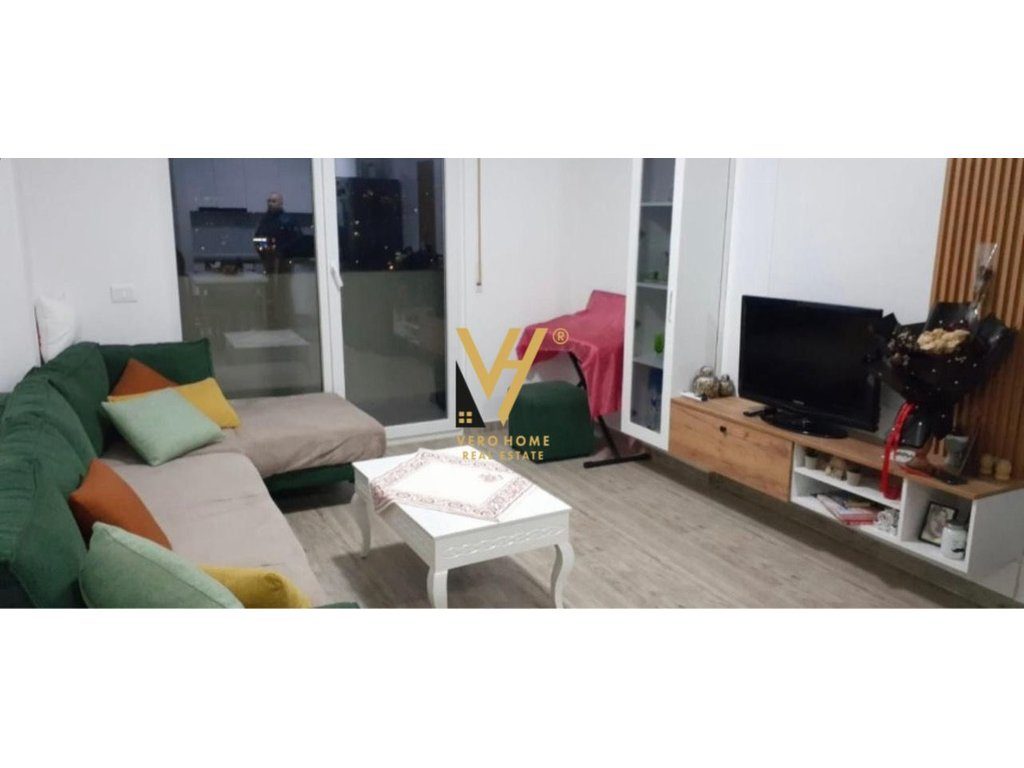JEPET APARTAMENT 1+1 ME QIRA NE YZBERISHT 60.000 LEKE