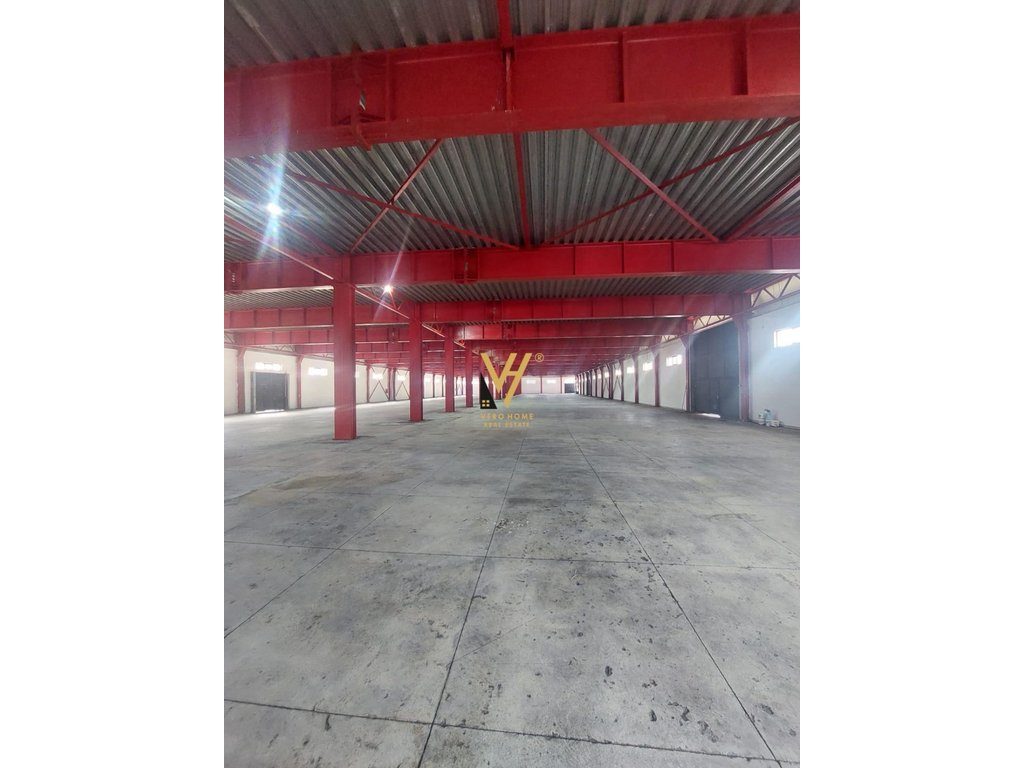 JEPET MAGAZINE 6.000 M2 ME QERA NE VAQARR 27.000 EURO 2