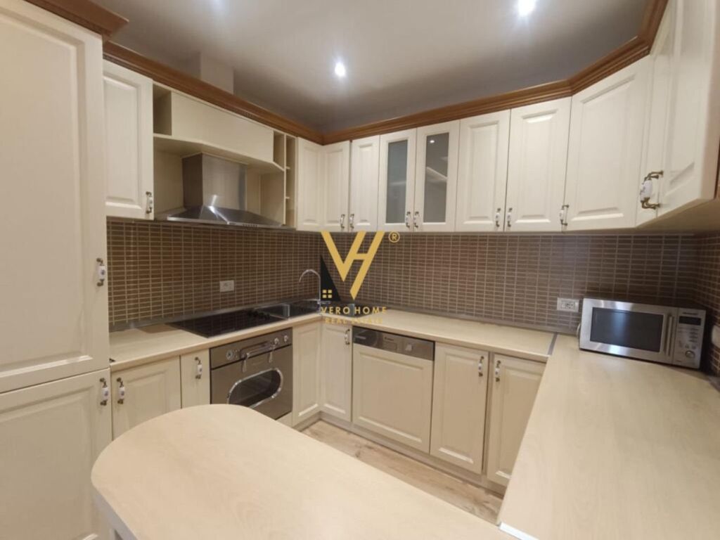Jepet Apartament 1+1+ballkon me qera te Shkolla e Baletit 72 m2 2