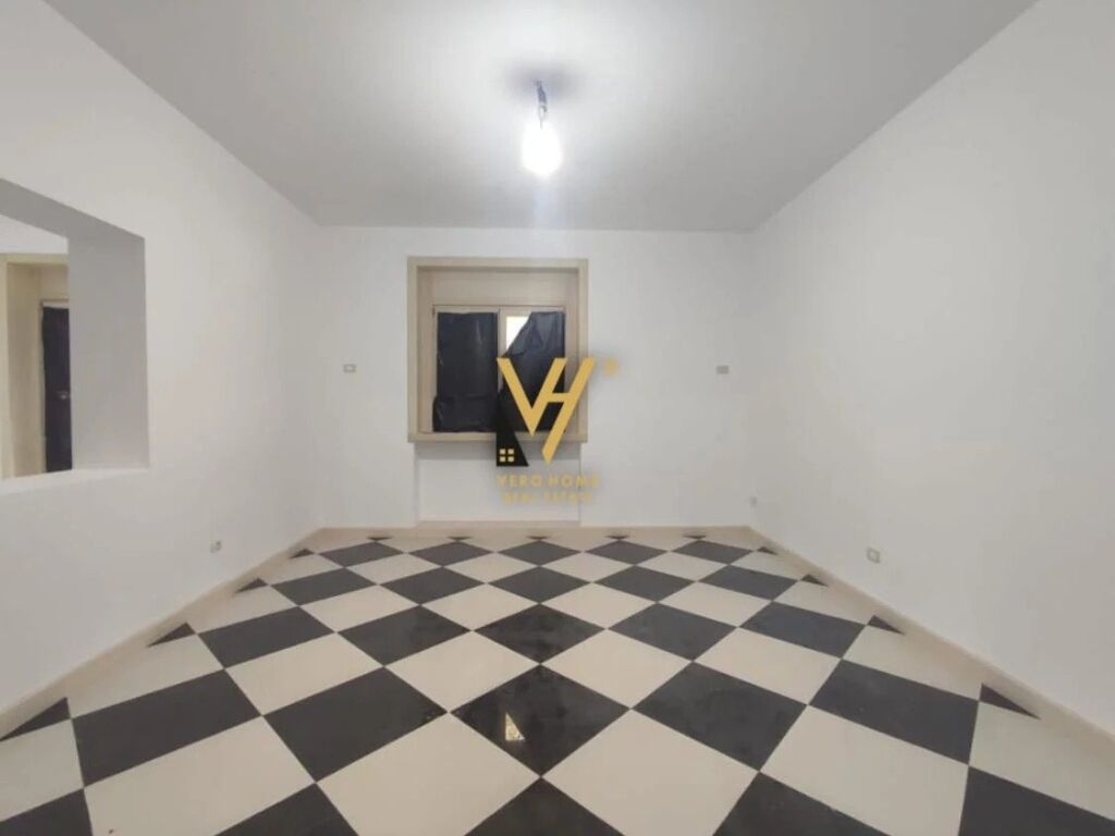 Jepet Zyre me qera te Stadiumi Dinamo , Ujvara 150 m2 2