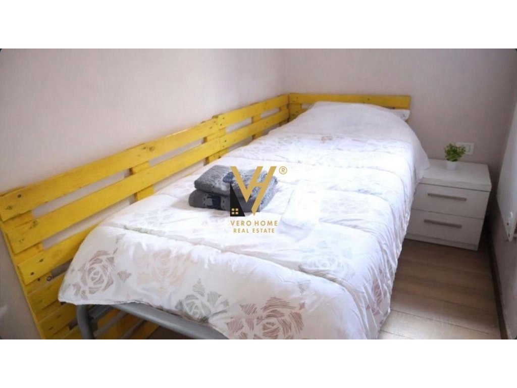JEPET APARTAMENT 2+1 ME QERA TE SELVIA 520 EURO 4