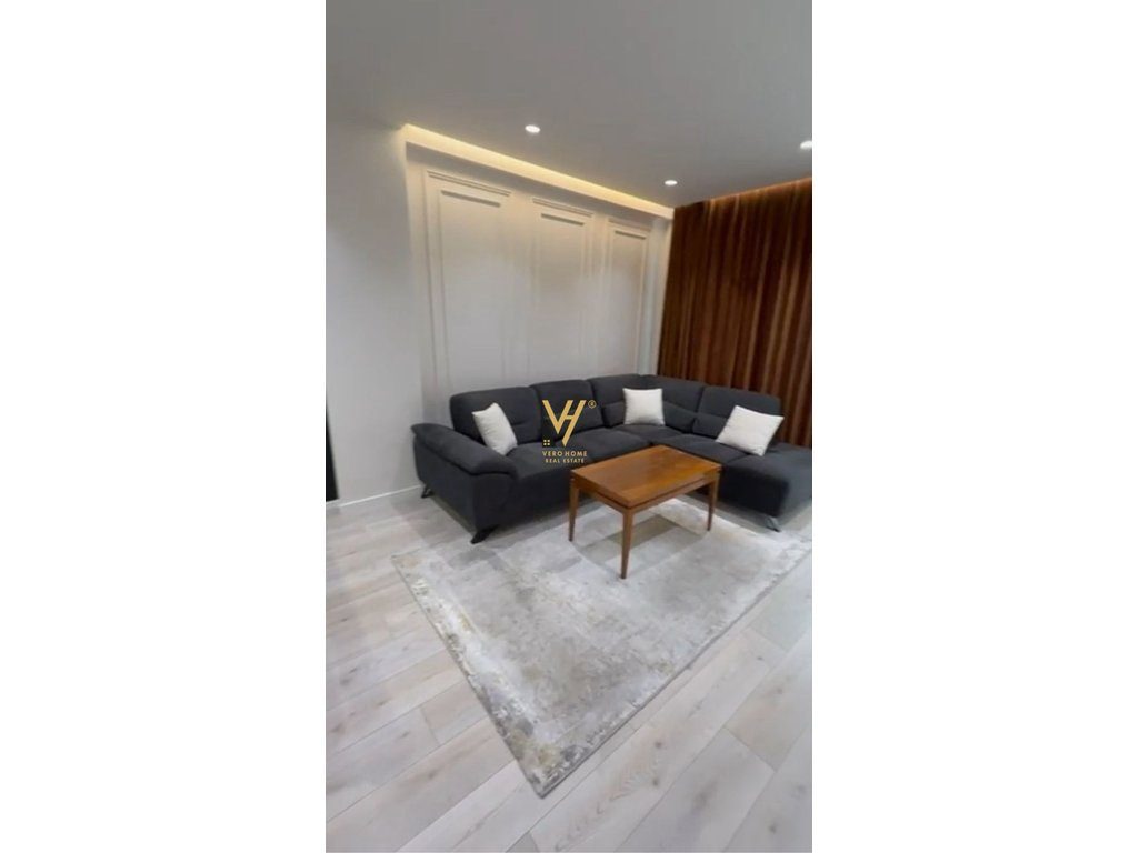 JEPET APARTAMENT 1+1+BLK ME QERA TE UNAZA E RE 65.000 LEKE