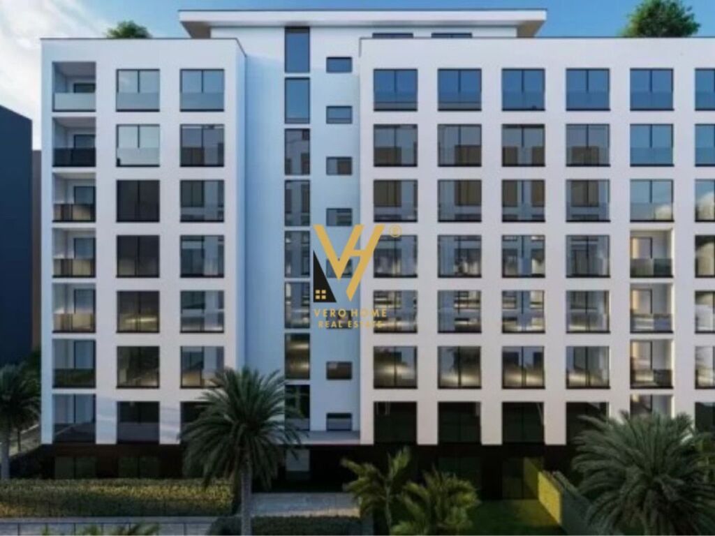 Shitet Apartament 1+1+ballkon ne Golem 70 m2