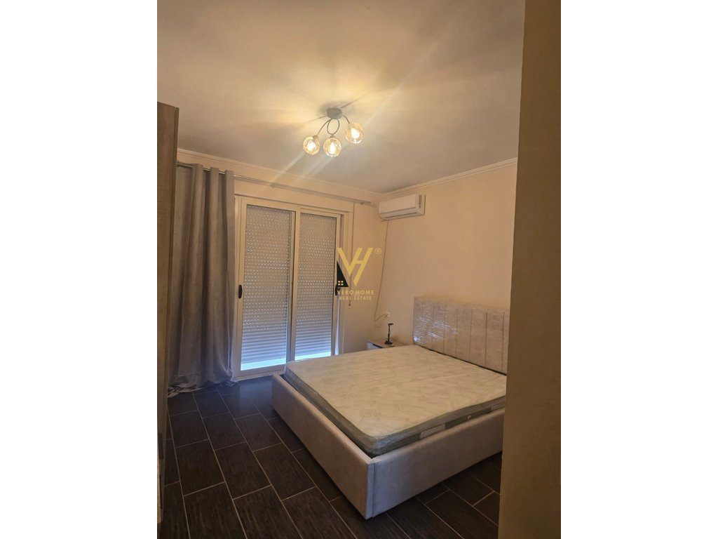 JEPET APARTAMENT 2+1 ME QIRA NE KOMBINAT 50.000 LEKE 3