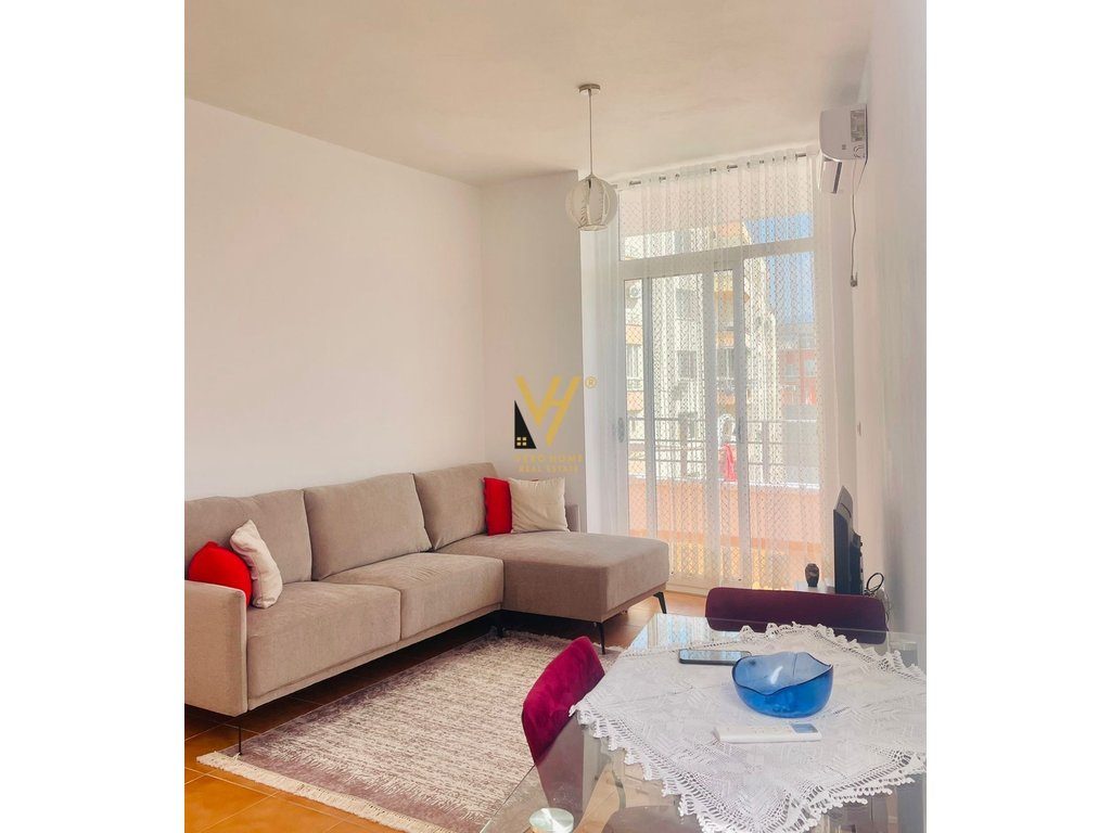 JEPET APARTAMENT 1+1+BLK ME QIRA NE ASTIR 450 EURO