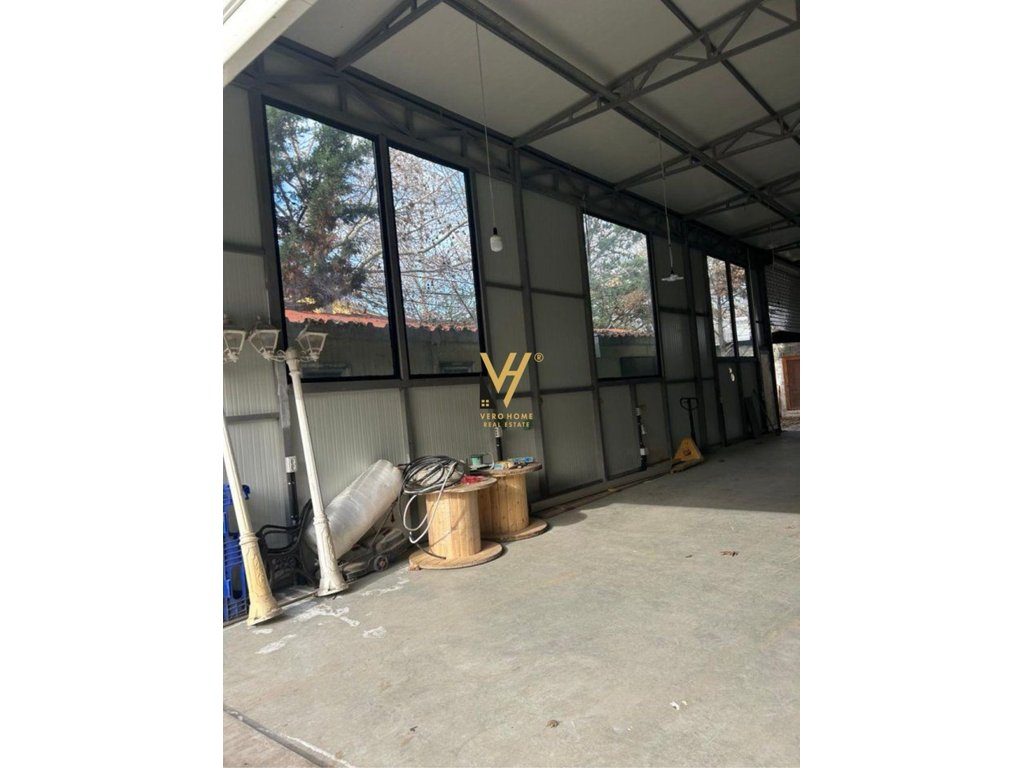 JEPET MAGAZINE 700 M2 ME QIRA TE RR.MYSLYM KETA 3.500 EURO