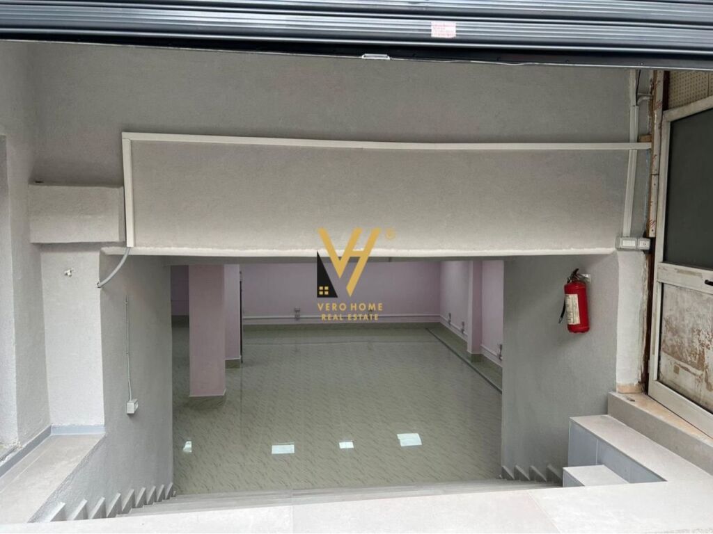 Jepet Ambient Biznesi me qera te Xhamia e Tabakeve 130 m2 4