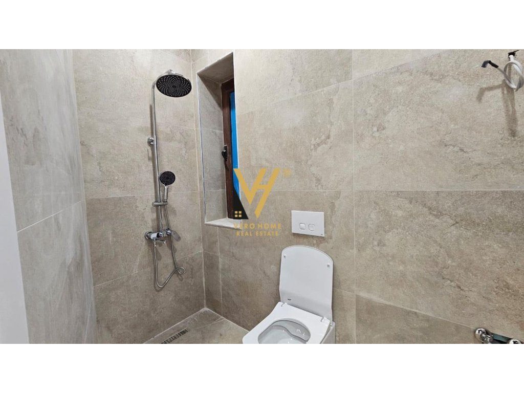 JEPET ZYRE 80 M2 ME QERA NE ASTIR 60.000 LEKE 4
