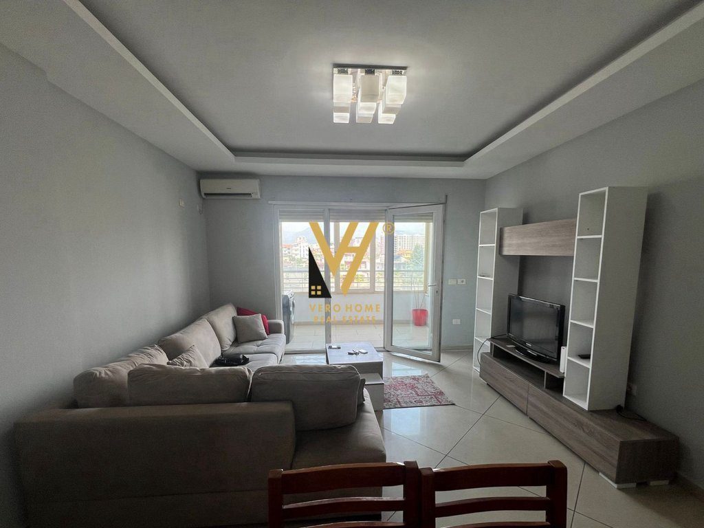 JEPET APARTAMENT 1+1+BLK ME QIRA NE ASTIR 450 EURO