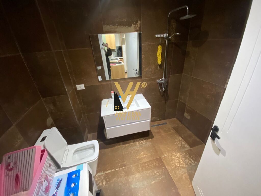 JEPET APARTAMENT 2+1+BLK ME QERA TE RRUGA E ELBASANIT 600 EURO 3