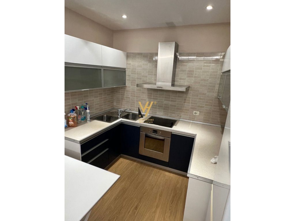 JEPET APARTAMENT 1+1+BLK ME QERA TE TREGU ELEKTRIK 55.000 LEKE 3