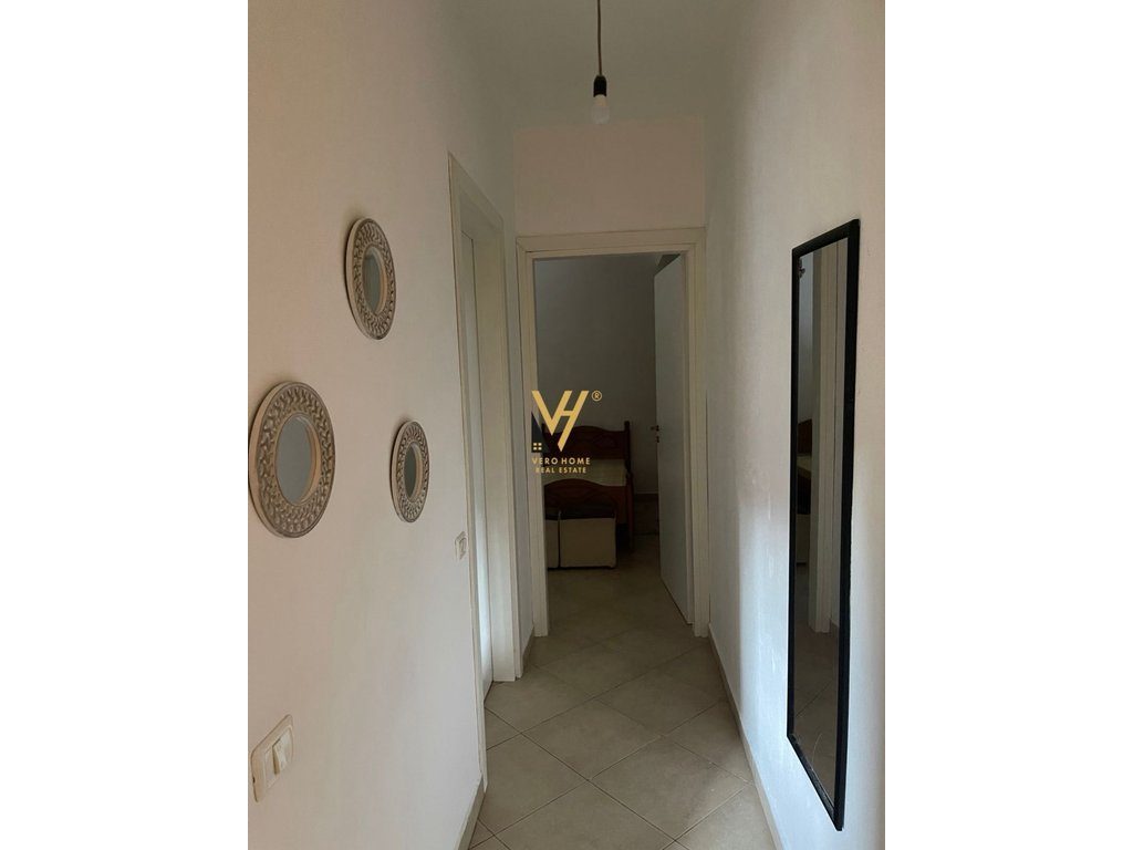 JEPET APARTAMENT 2+1 ME QIRA TE KOPSHTI BOTANIK 45.000 LEKE 3