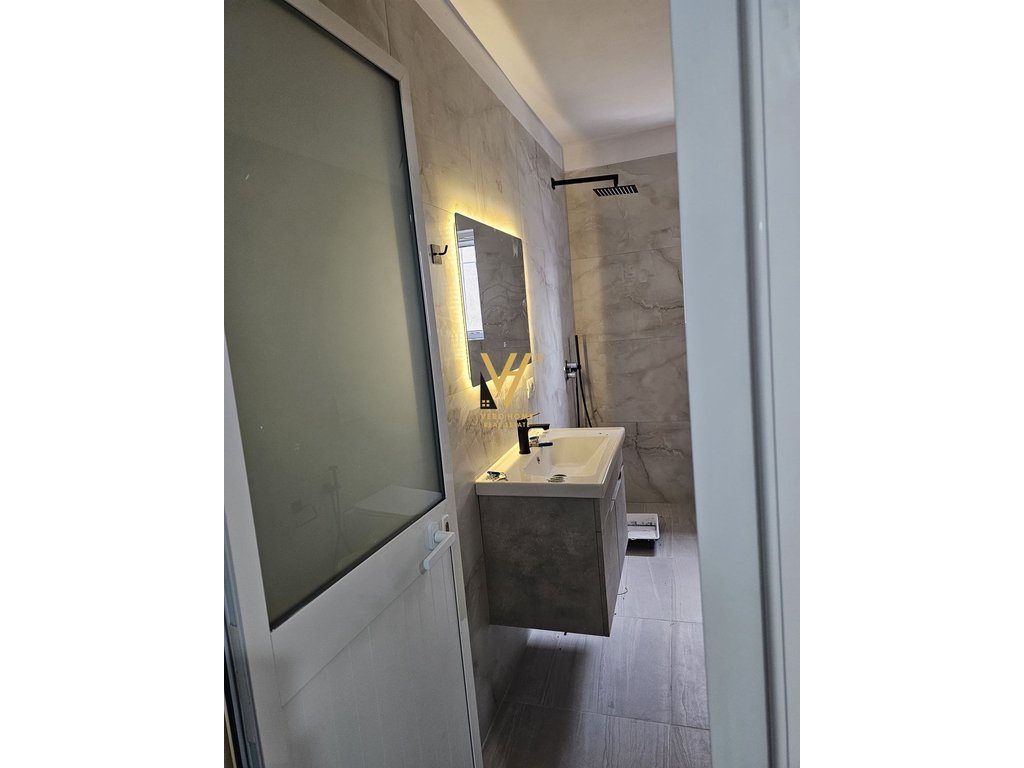 JEPET ZYRE 74 M2 ME QERA TE TREGU ÇAM 68.000 LEKE 3