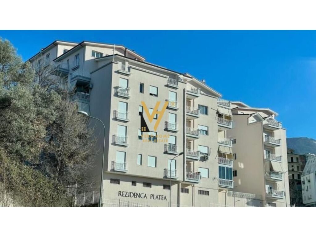 Jepet Apartament Duplex 3+1+ballkon me qera te Residenca Platea , Fresk 155 m2