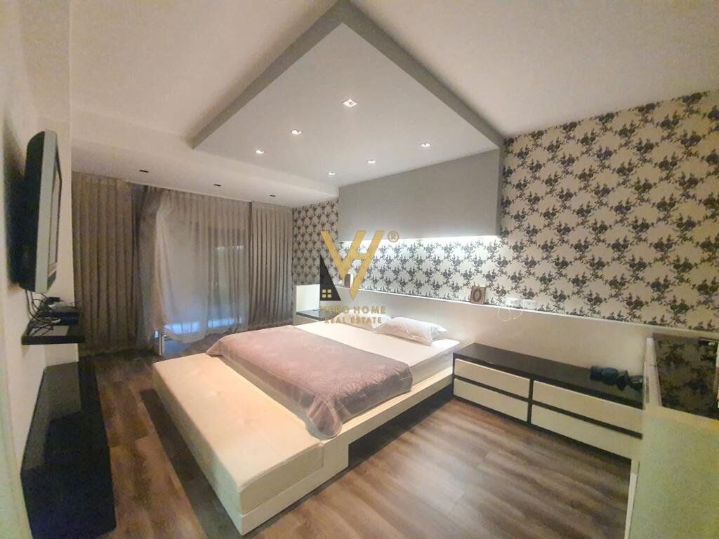 Jepet apartament 2+1+2 me qera ne Bllok prane Librit Universitar