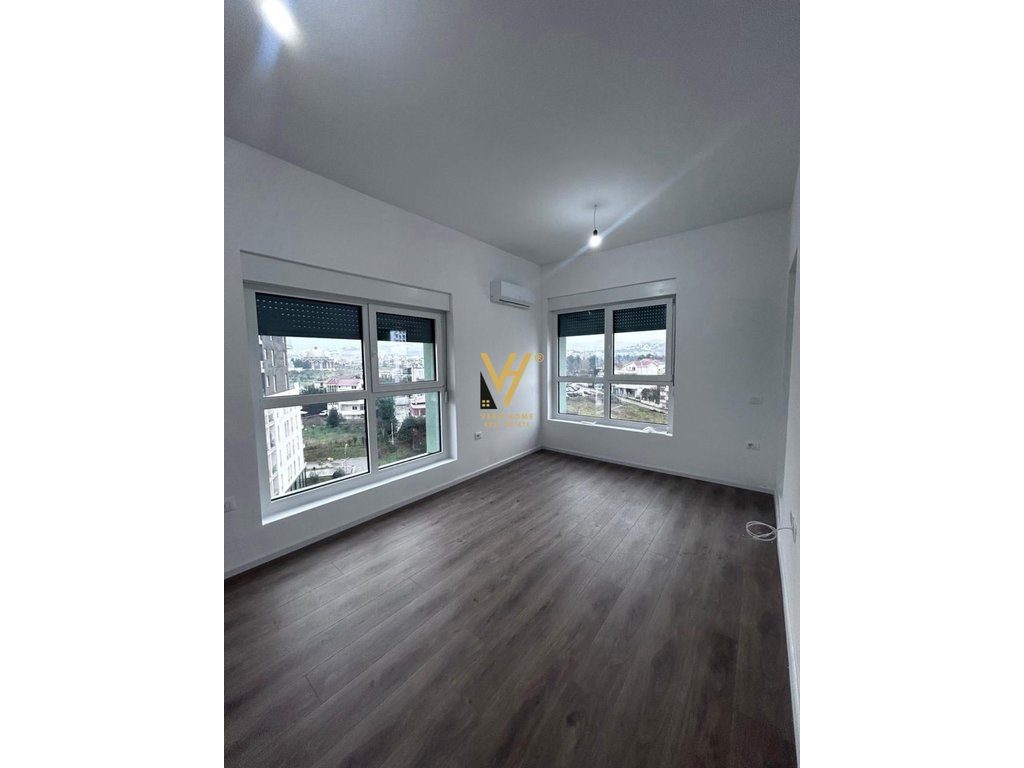 JEPET ZYRE 60 M2 ME QIRA TE KOM.KADIU, ALI DEMI 35.000 LEKE