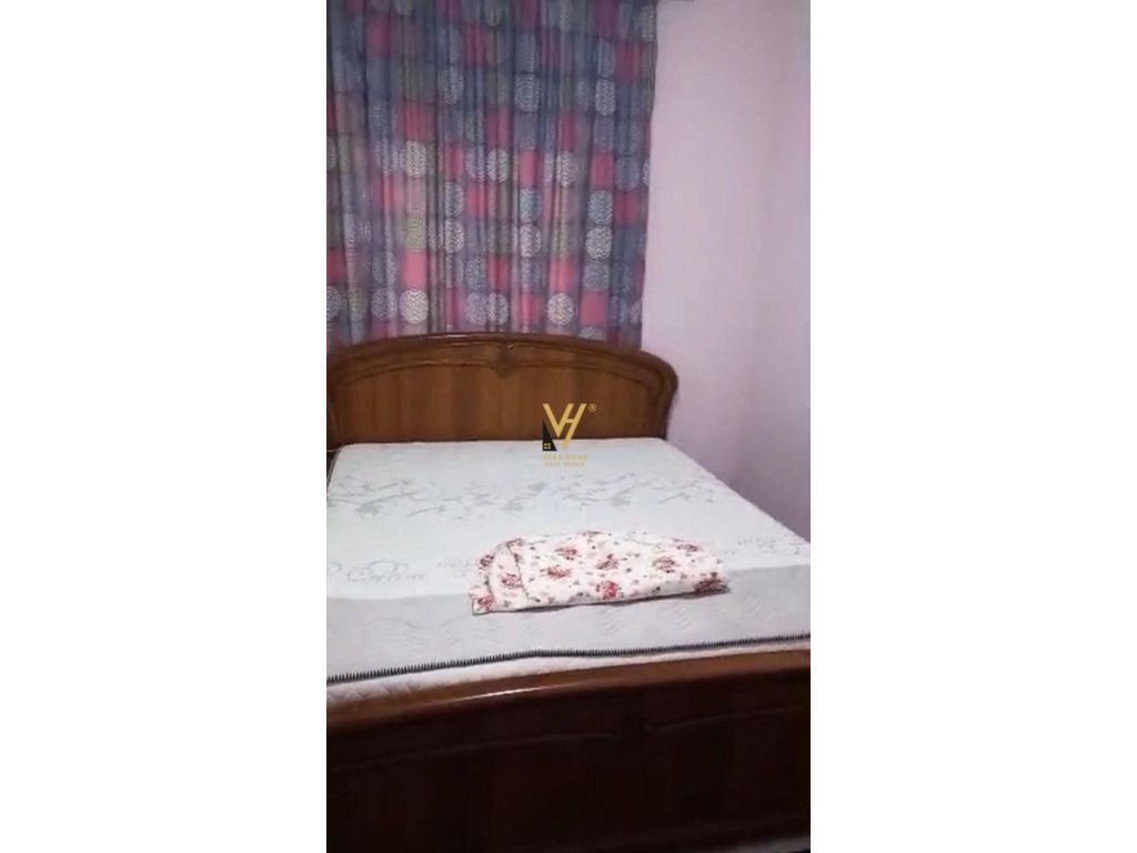JEPET APARTAMENT 3+1+VERANDE ME QERA TE KRISTAL CENTER 70.000 LEKE 2