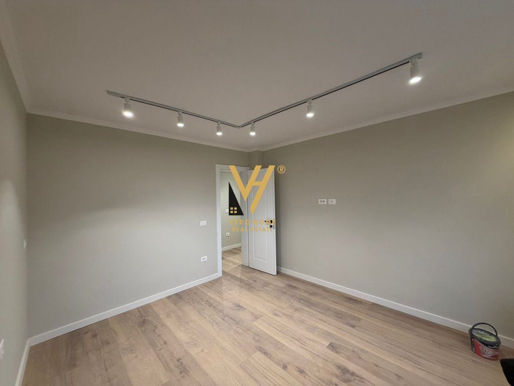 SHITET APARTAMENT 1+1 TE 21 DHJETORI 125.000 EURO 4