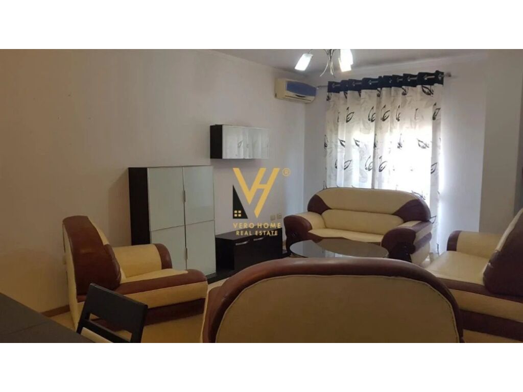 Jepet Apartament 2+1+ballkon me qera te Rruga Margarita Tutulani 120 m2