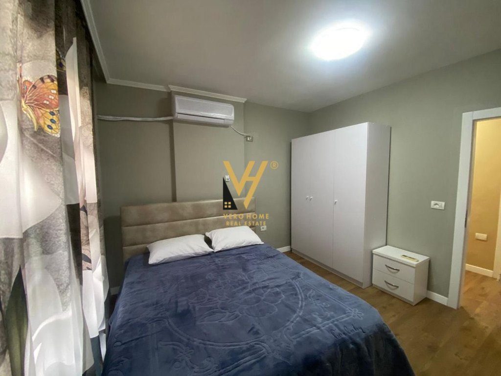 JEPET APARTAMENT 2+1 ME QIRA TE DOGANA 60.000 LEKE 3
