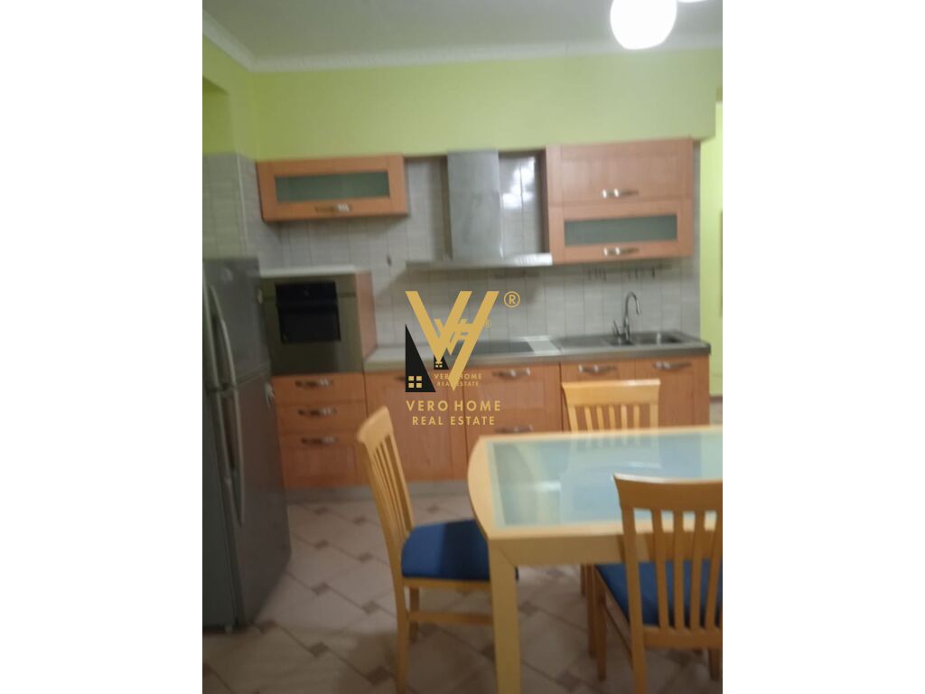 JEPET APARTAMENT 2+1+BLK ME QERA TE RRUGA E DURRESIT 600 EURO 2