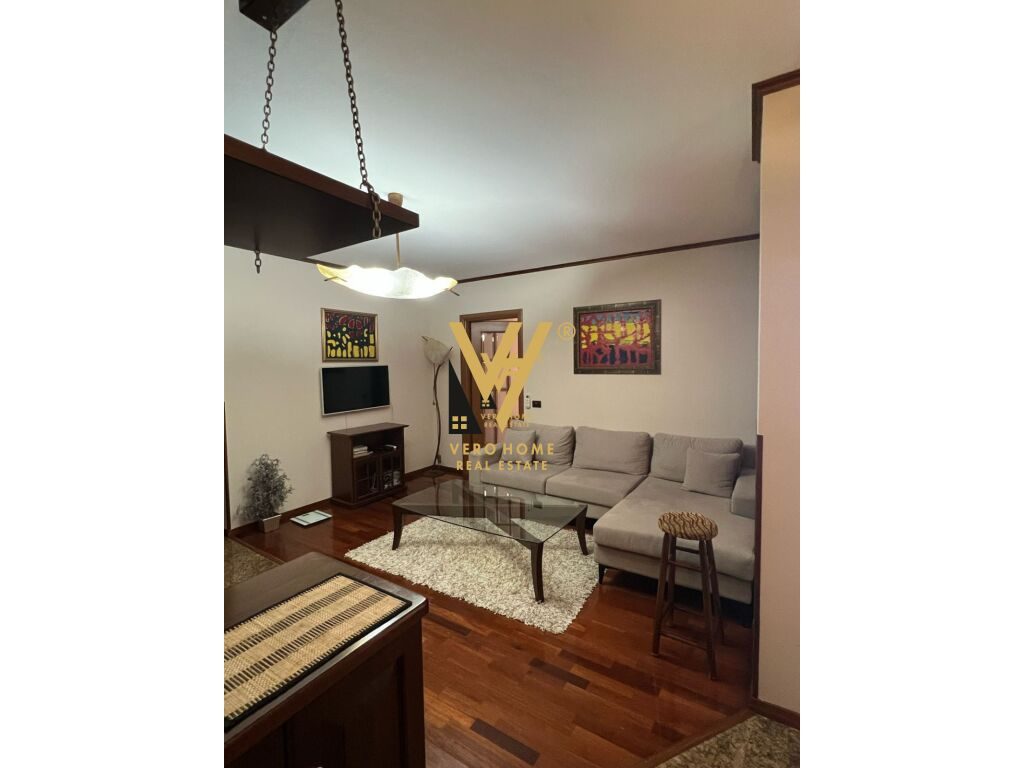 JEPET APARTAMENT 1+1 ME QERA TE SHESHI WILSON 700 EURO