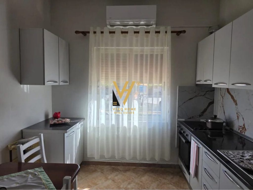 JEPET APARTAMENT 1+1 ME QERA NE MISTO MAME 400 EURO 3