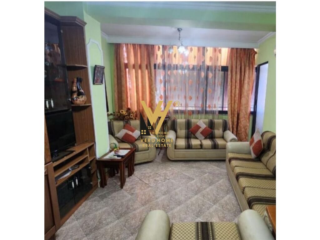 JEPET APARTAMENT 1+1 ME QERA TE RRUGA E KAVAJES 550 EURO