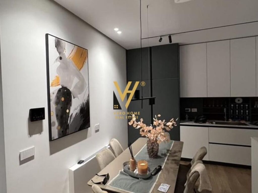 Shitet Apartament 2+1+2posta Parkimi te Rruga e Kosovareve 112 m2 3