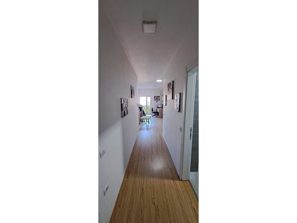 JEPET APARTAMENT 2+1 ME QIRA TE PAZARI I RI 600 EURO 4