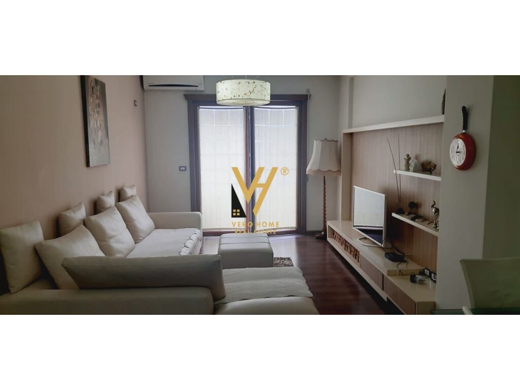 Jepet Apartament 2+1+ballkon me qera te Fabrika e Miellit 80 m2
