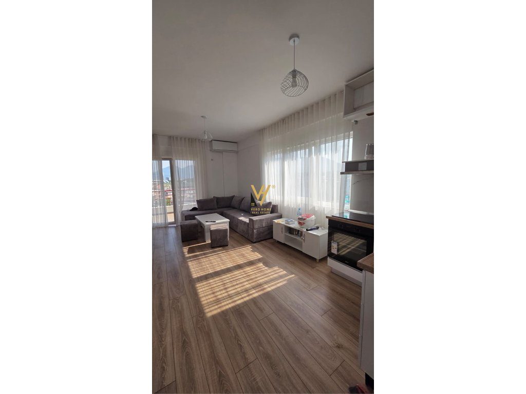 JEPET APARTAMENT 2+1+BLK ME QERA TE LIQENI I THATE 700 EURO 2