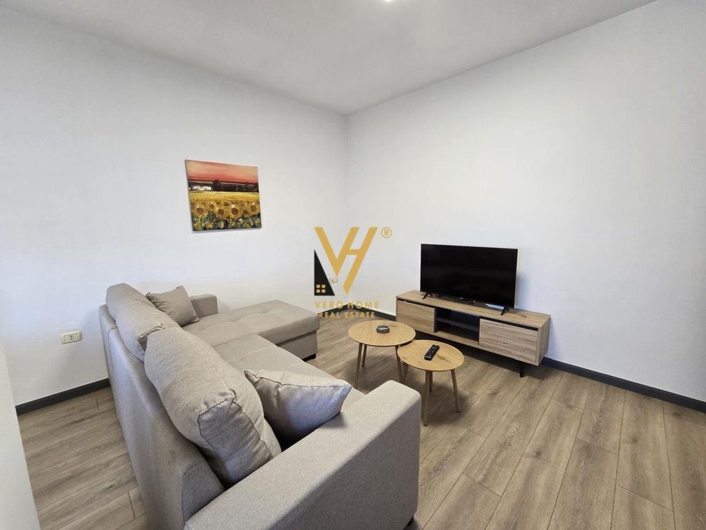 SHITET APARTAMENT 2+1 KRISTAL CENTER,KOMUNA E PARISIT 185.000 EURO 3