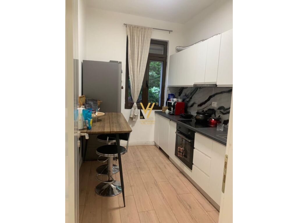 Jepet Apartament 1+1 me qera ne Vasil Shanto 78 m2 2