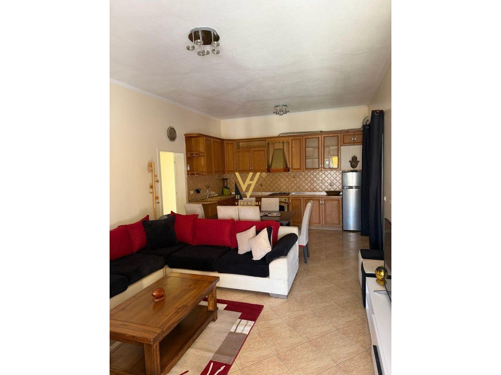 JEPET APARTAMENT 3+1+2+BLK ME QERA NE ALLIAS 550 EURO