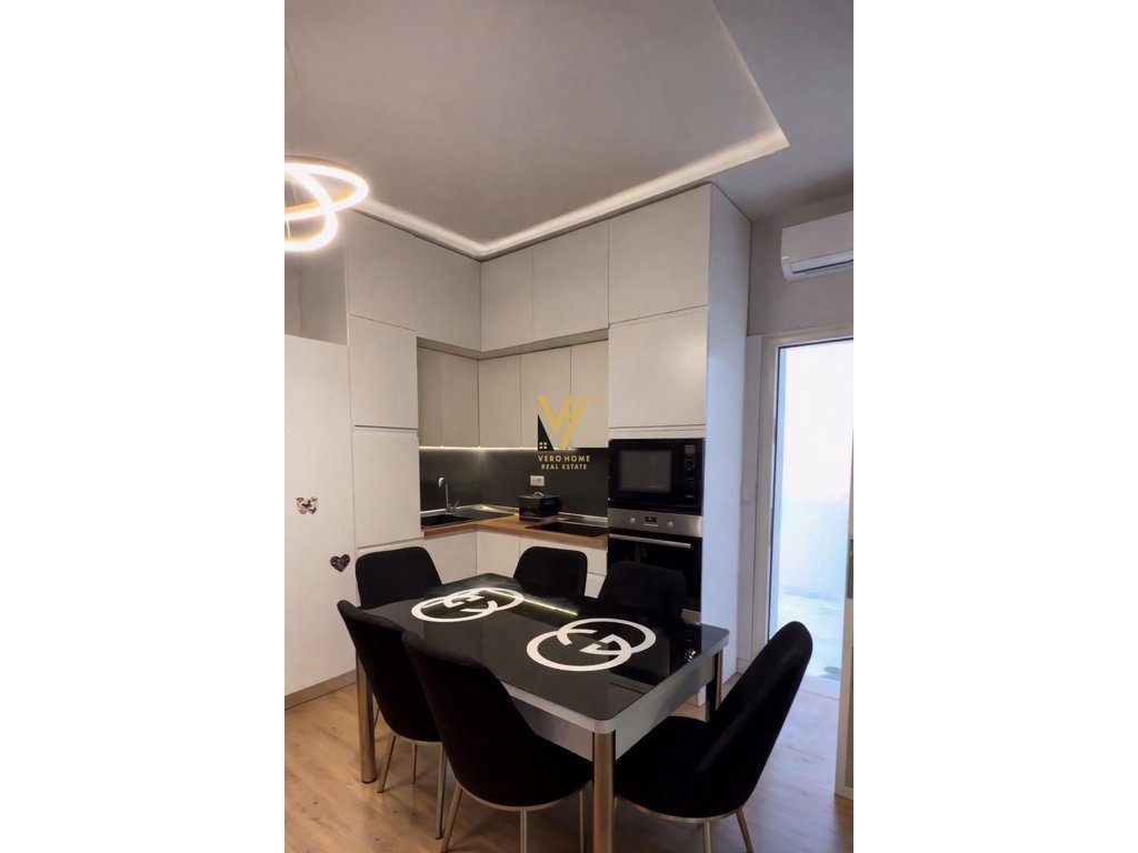 JEPET APARTAMENT 1+1+BLK ME QERA TE LIQENI I THATE 550 EURO 2