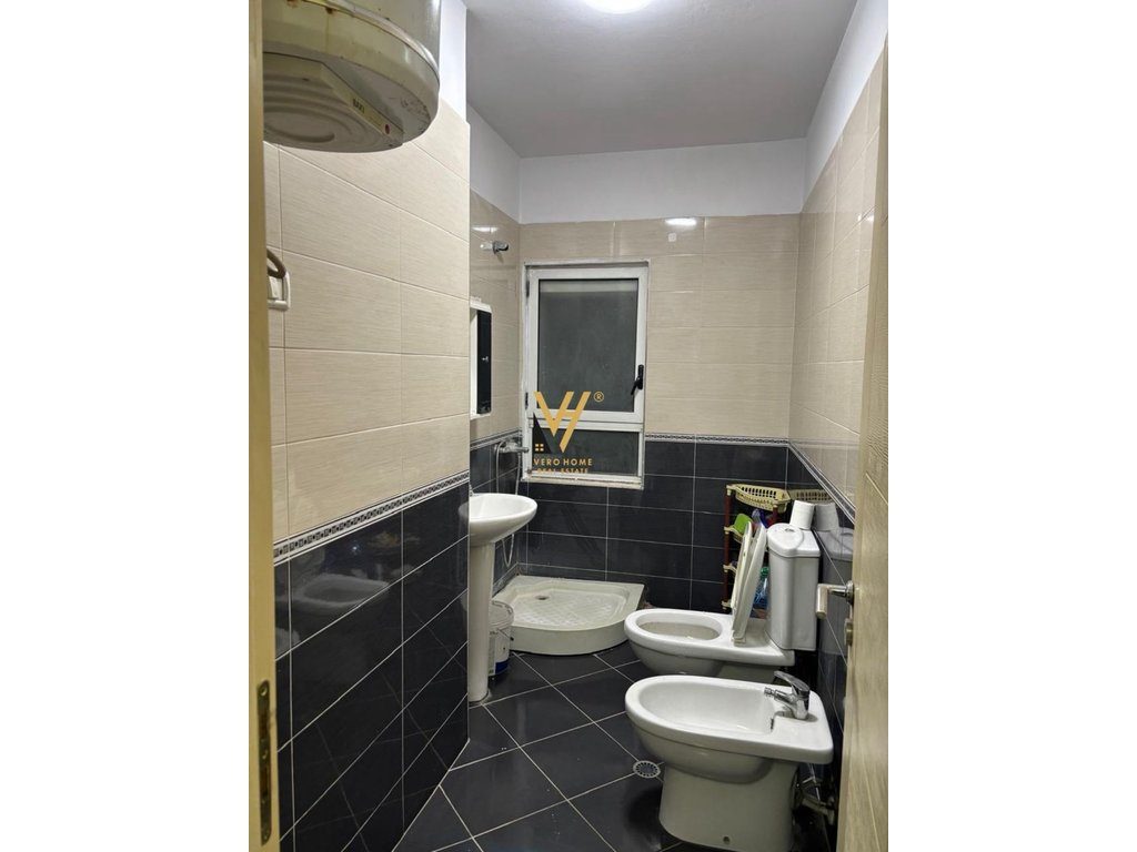 JEPET APARTAMENT 1+1 ME QERA TE RRUGA E DIBRES 480 EURO 4